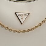 حقيبة كتف نسائية بيضاء من Guess ، موديل Hwzg78 79180