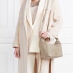 حقيبة كتف نسائية بيج من تومي هيلفيغر AW0AW14499