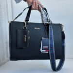 حقيبة يد نسائية سوداء من تومي هيلفيغر Aw0Aw11181