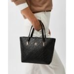 حقيبة يد نسائية سوداء من تومي هيلفيغر Aw0Aw16002