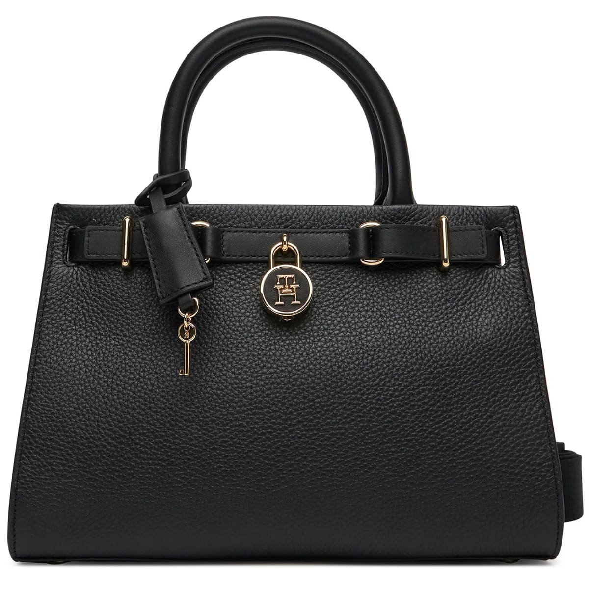 tommy-hilfiger-black-women-shoulder-handbag-aw0aw17926bds حقيبة كتف نسائية سوداء من تومي هيلفيغر Aw0Aw17926