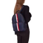 حقيبة ظهر نسائية زرقاء من تومي هيلفيغر Aw0Aw13170