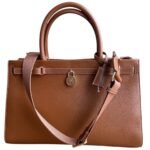 حقيبة كتف نسائية بنية اللون من تومي هيلفيغر Aw0Aw17188